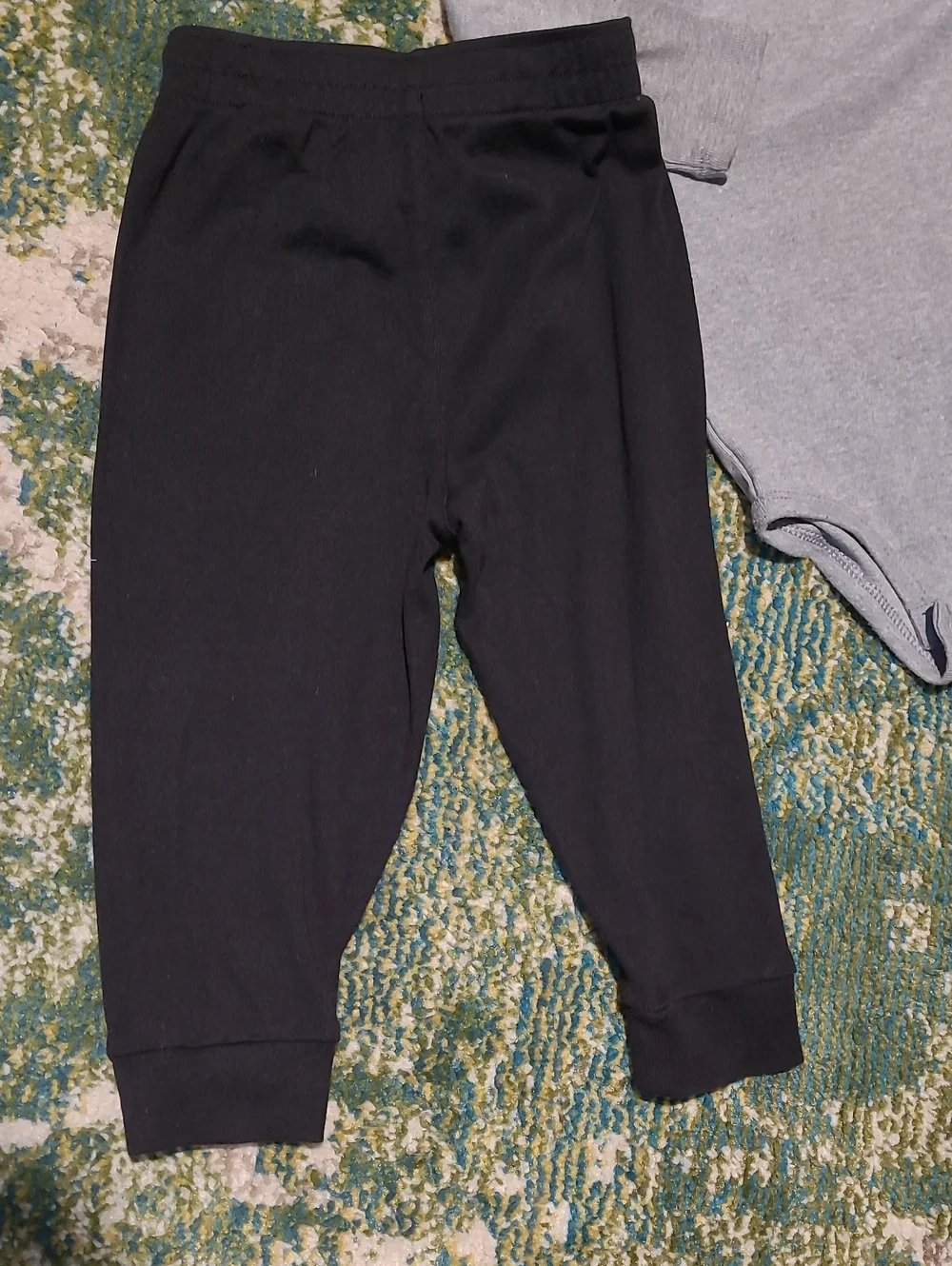 Nike 2-Piece Boy Toddler 24 Months Gray Sport Bodysuit Onesie Pants Long Sleeve